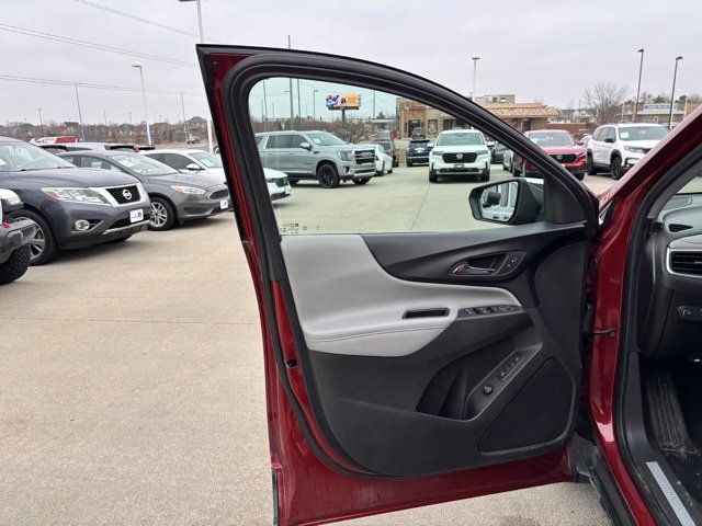 Used 2019 Chevrolet Equinox Premier image 10
