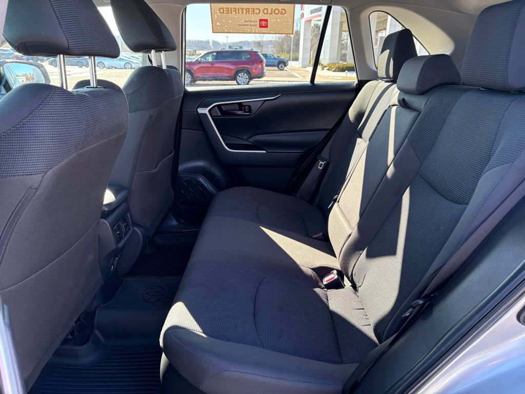 Certified 2025 Toyota RAV4 LE AWD/4WD image 15