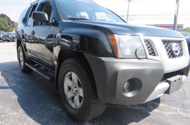 Used 2011 Nissan Xterra S AWD/4WD image 2