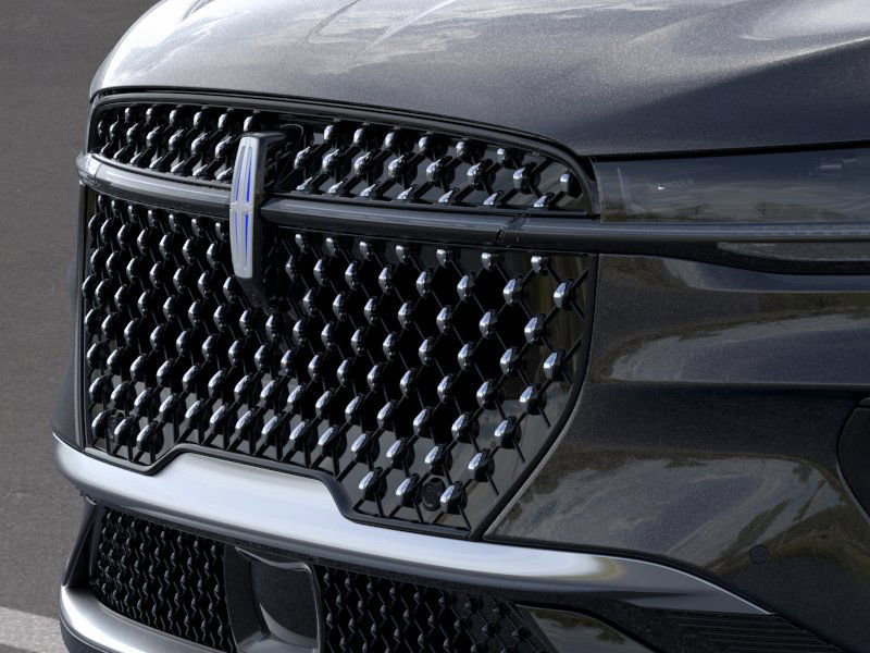 Used 2026 Lincoln Nautilus Reserve AWD/4WD image 17