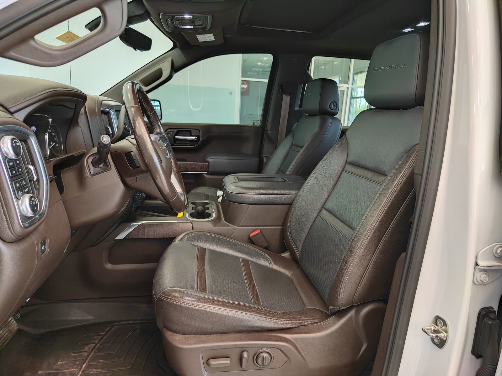 Used 2020 GMC Sierra 1500 Denali w/ Technology Package image 9