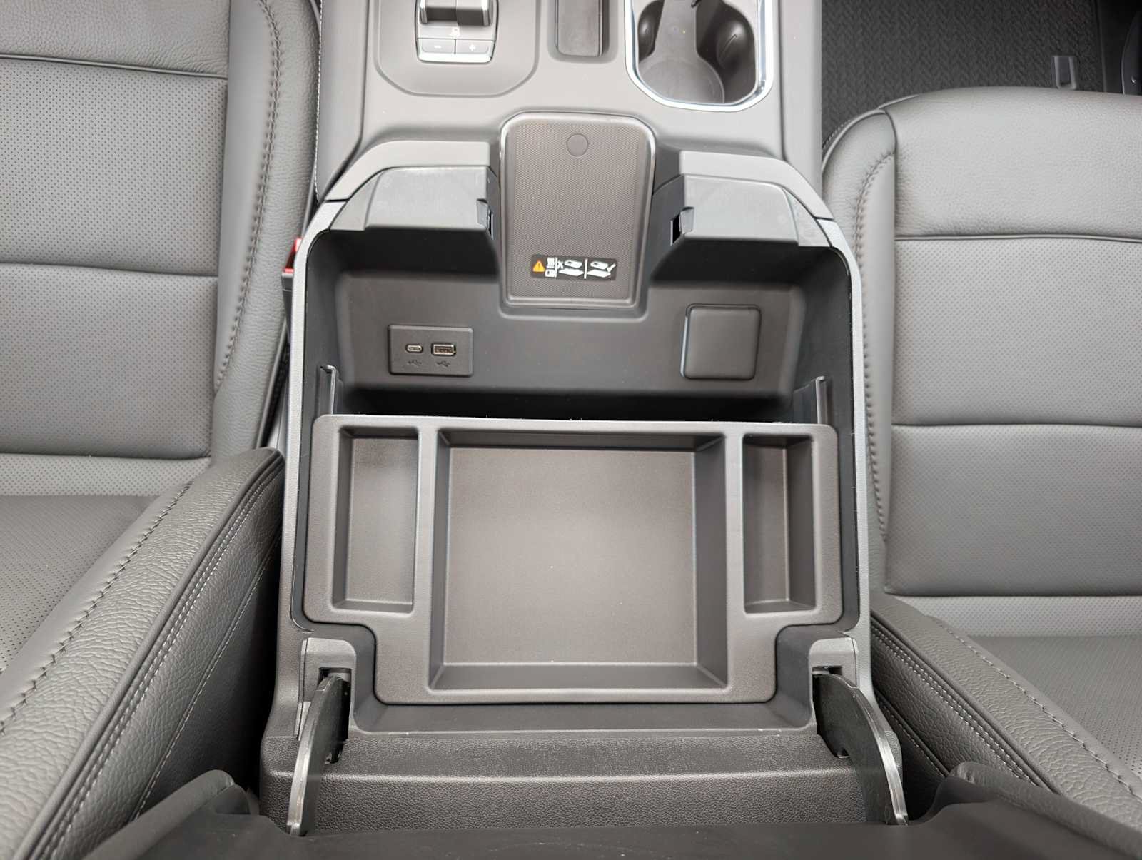 New 2026 GMC Sierra 1500 Denali w/ Technology Package AWD/4WD image 15