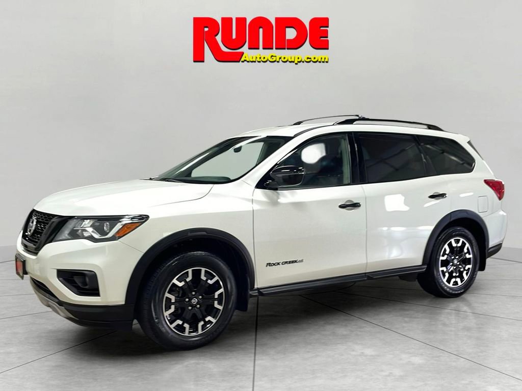 Used 2020 Nissan Pathfinder SV image 8
