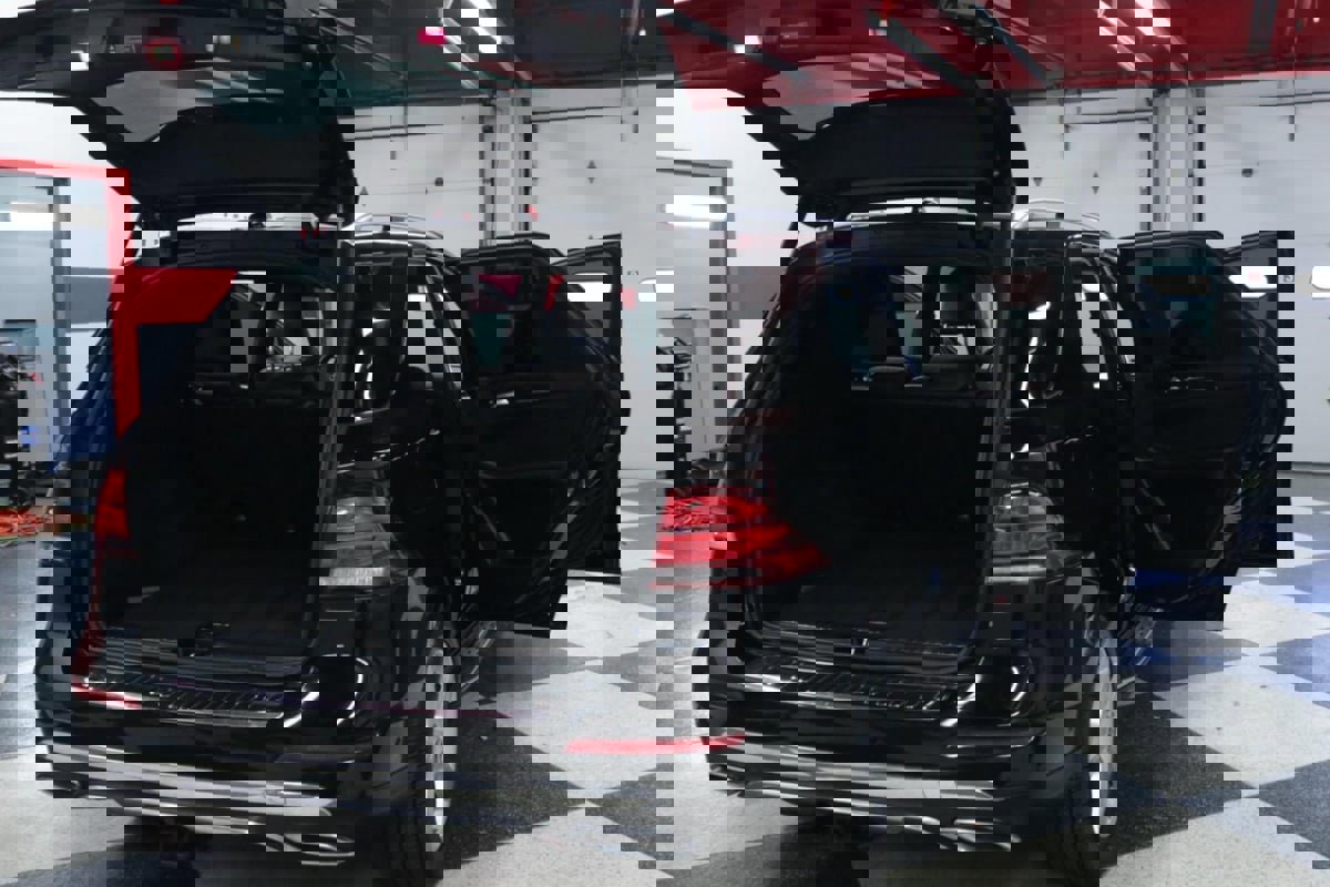 Used 2018 Mercedes-Benz GLE 350 4MATIC SUV w/ Premium 1 Package image 30