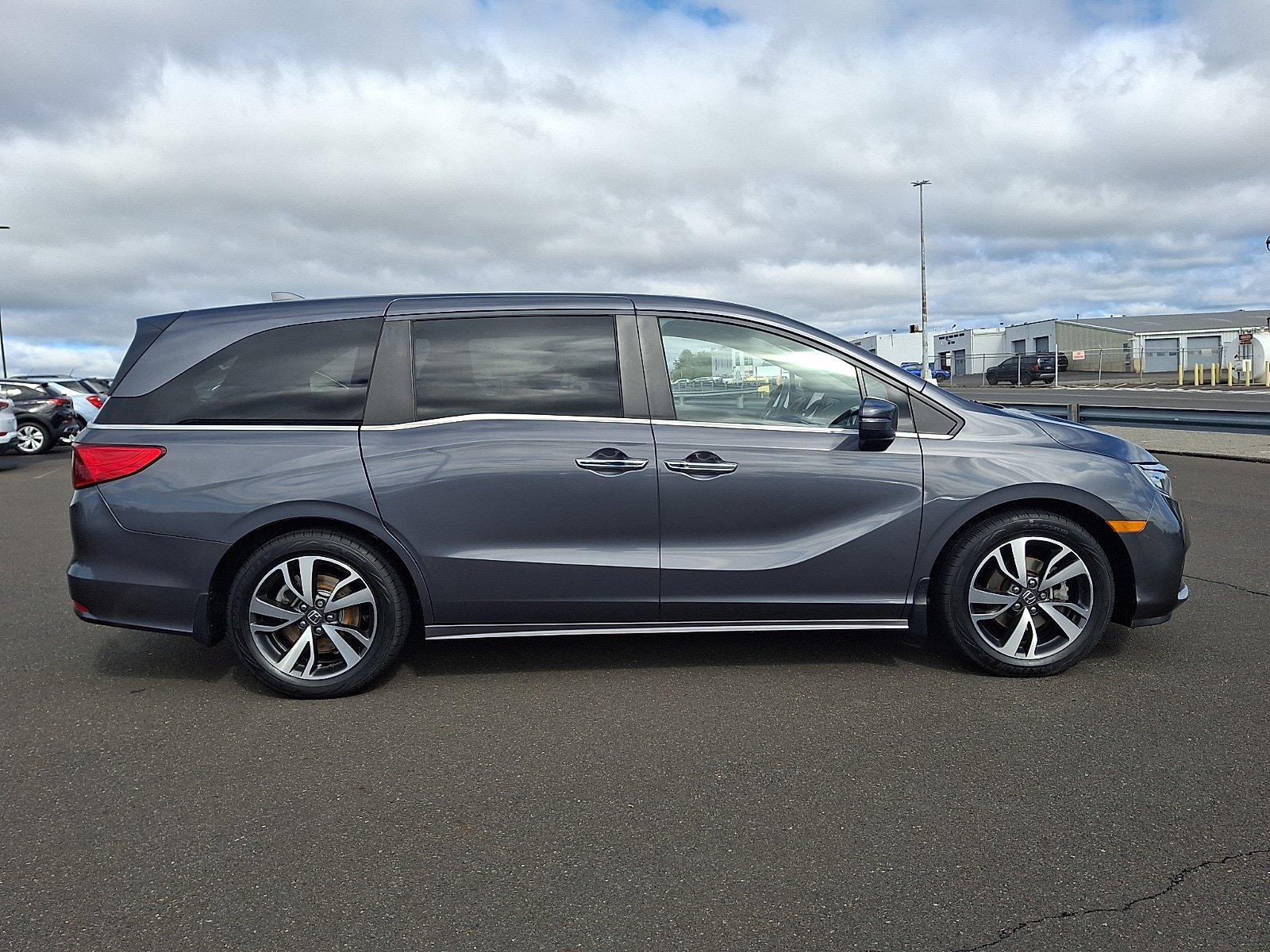 Used 2023 Honda Odyssey Touring image 7