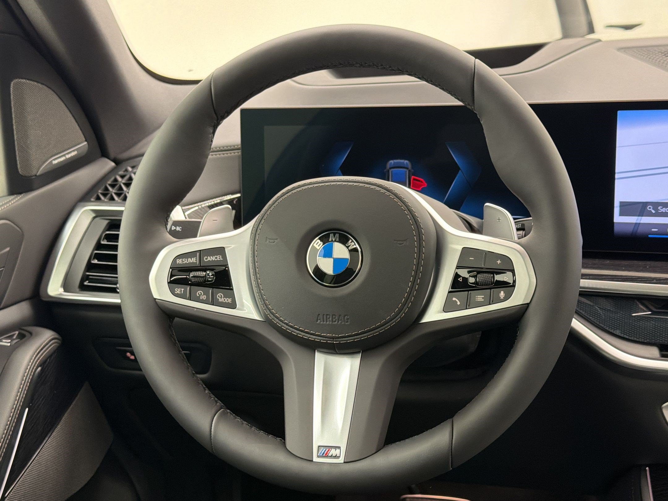 New 2026 BMW X5 xDrive40i w/ M Sport Package AWD/4WD image 11