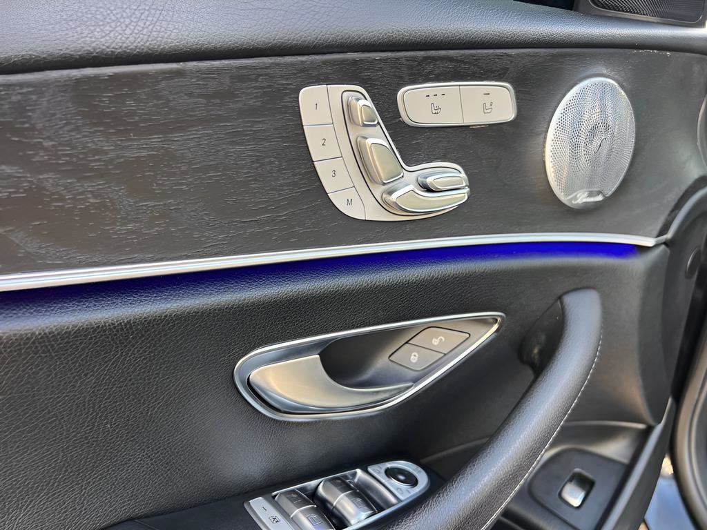 Used 2019 Mercedes-Benz E 300 image 39