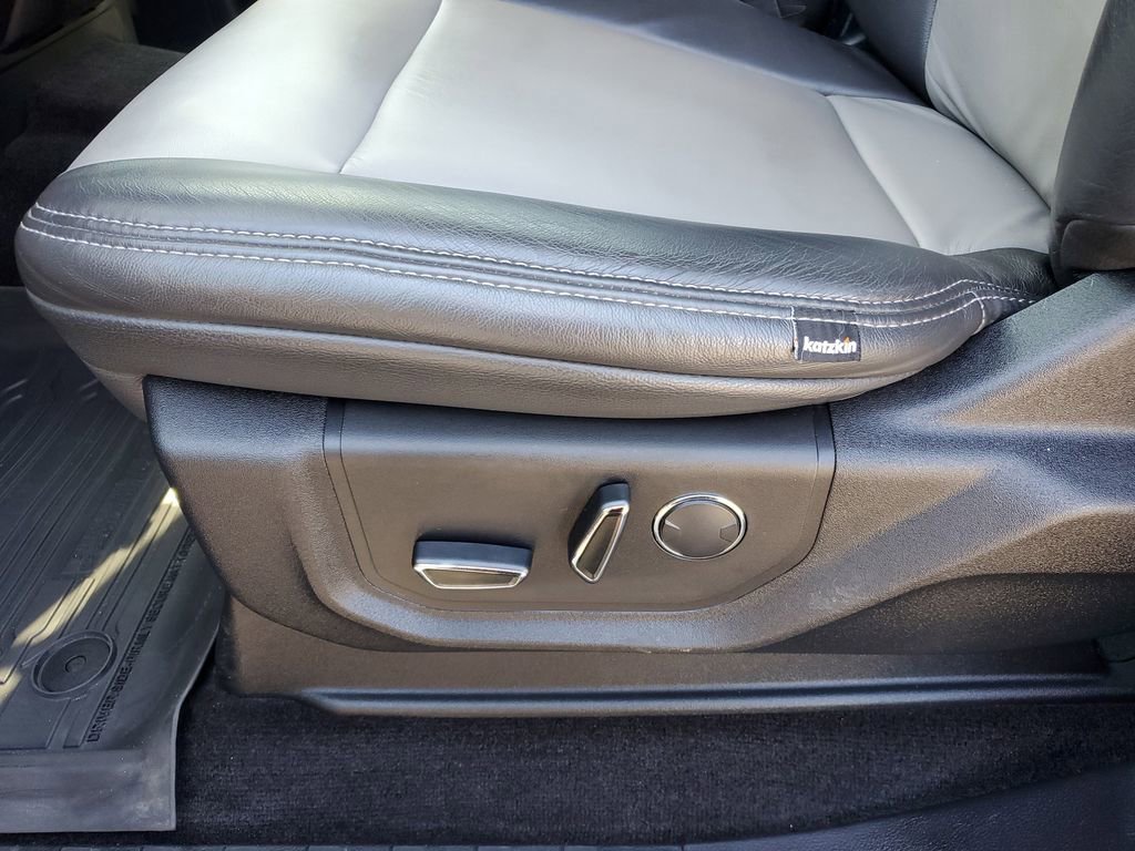 Used 2018 Ford F150 XLT w/ Equipment Group 302A Luxury image 10