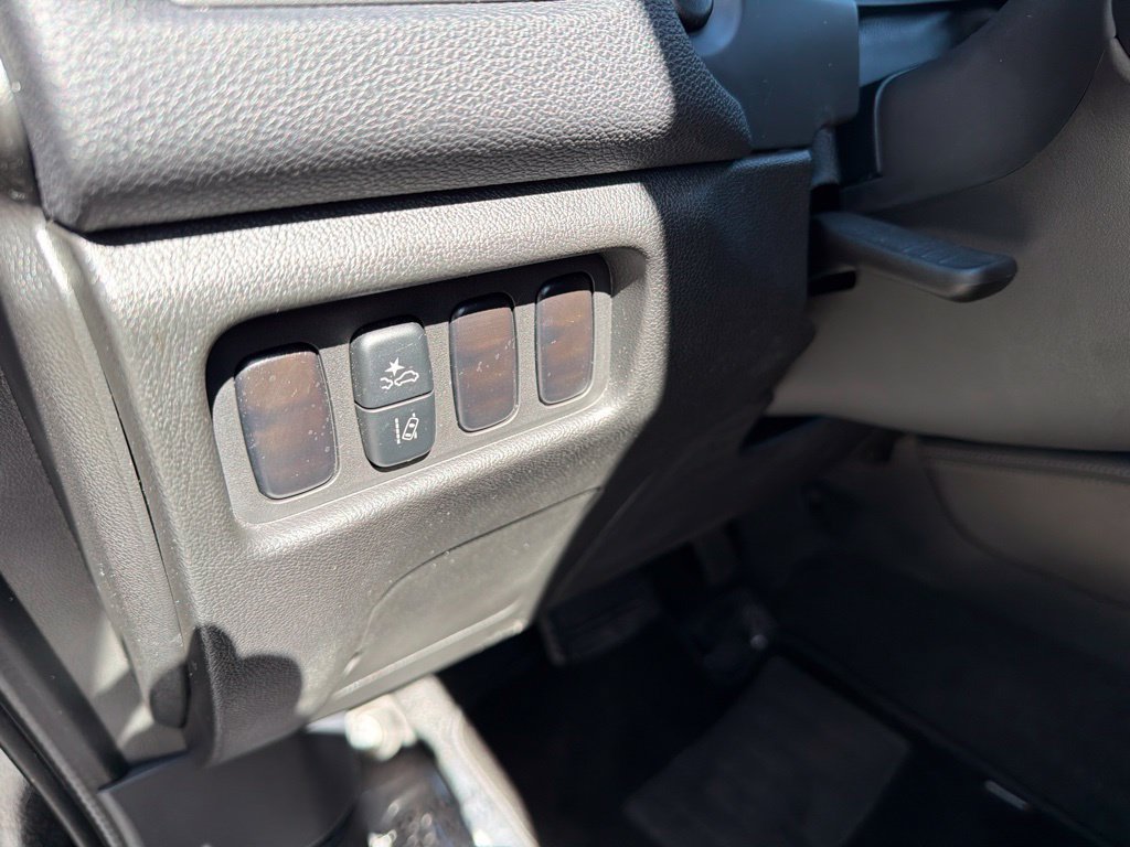 Used 2025 Mitsubishi Outlander Sport ES AWD/4WD image 37
