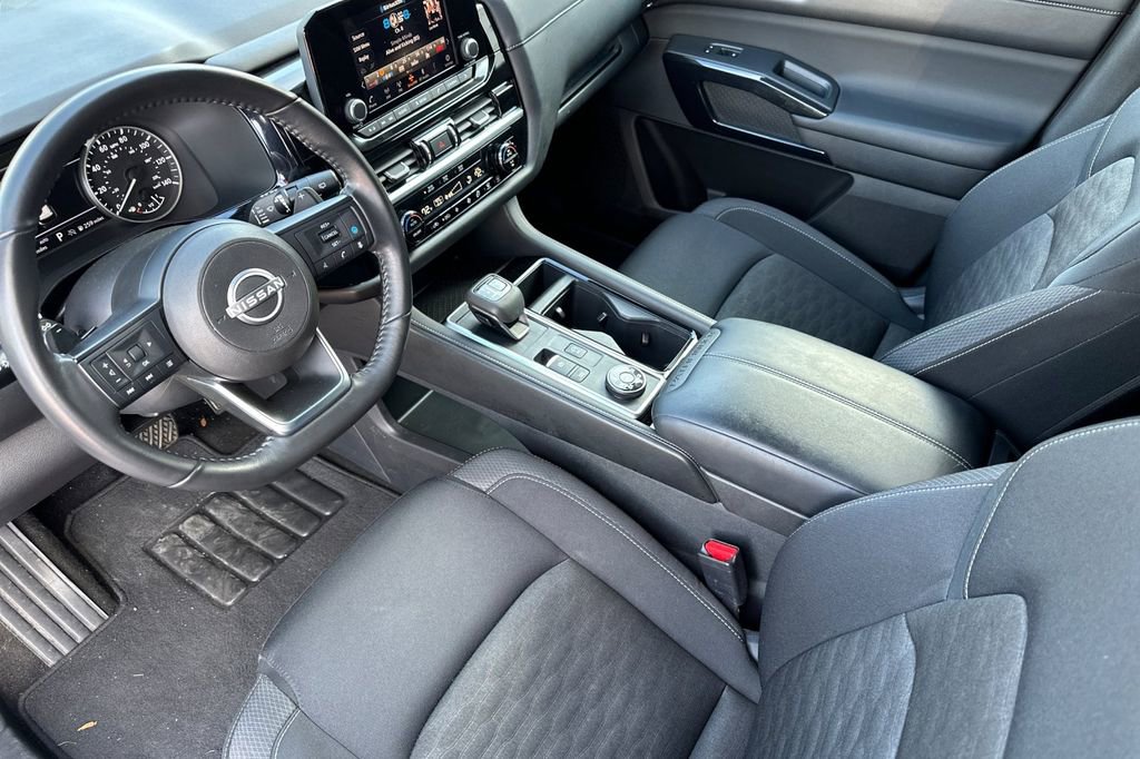 Used 2024 Nissan Pathfinder SV AWD/4WD image 10