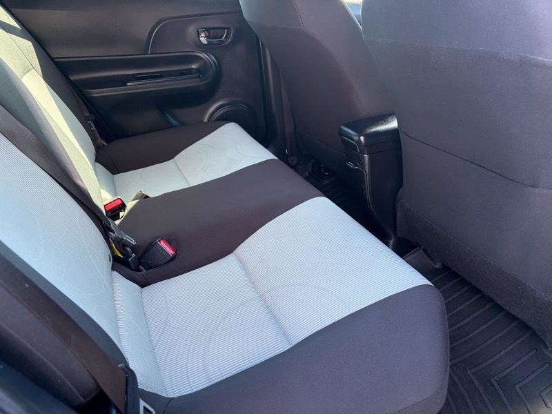 Used 2015 Toyota Prius C Three image 7