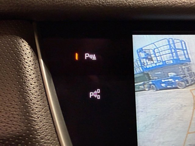 Used 2019 Cadillac XT5 Premium Luxury w/ Driver Assist Package image 24