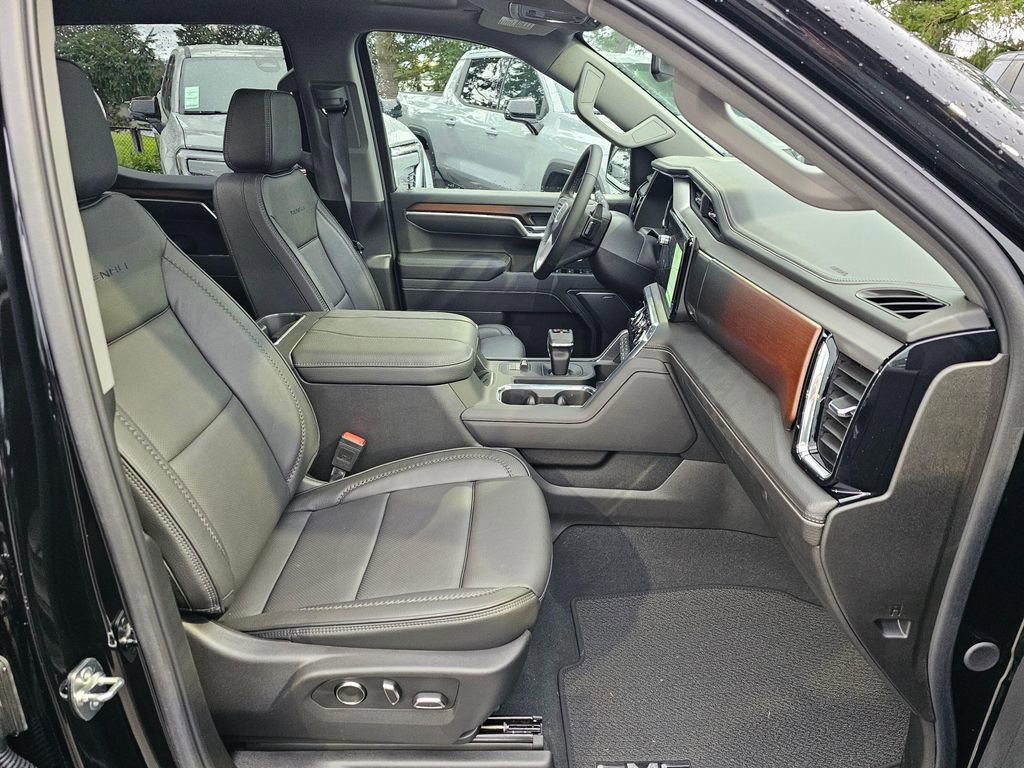 New 2025 GMC Sierra 1500 Denali w/ Denali Carbonpro Edition image 11
