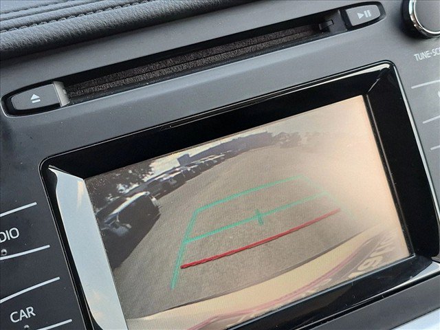 Used 2017 Toyota Highlander LE FWD image 13