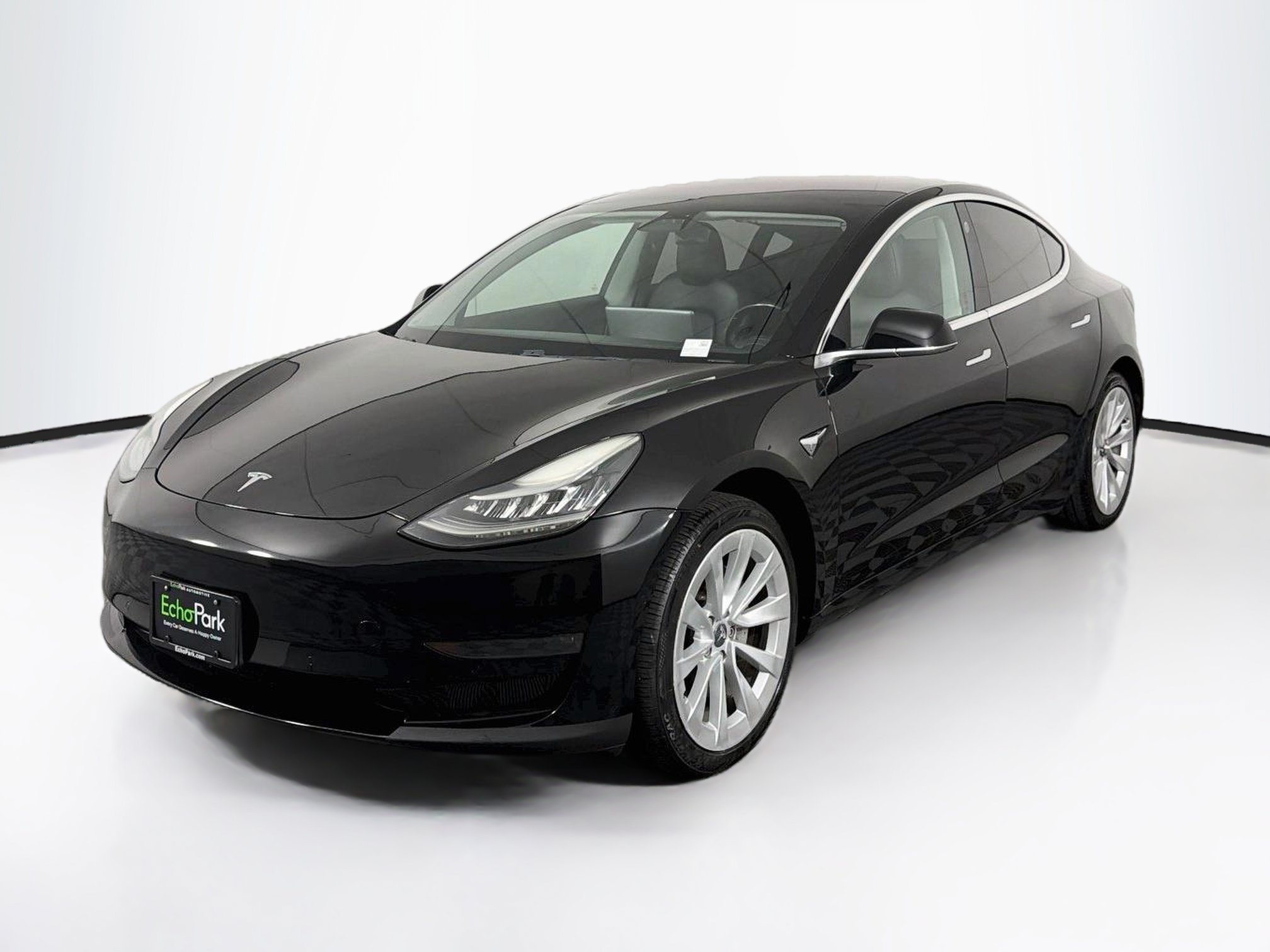 Used 2018 Tesla Model 3 Long Range RWD image 3