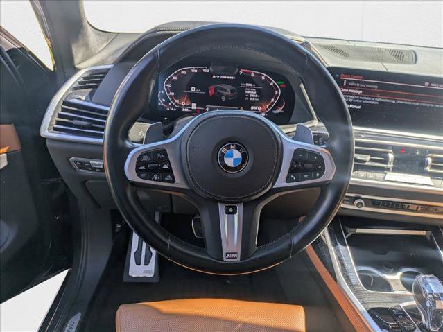 Used 2022 BMW X7 M50i image 12
