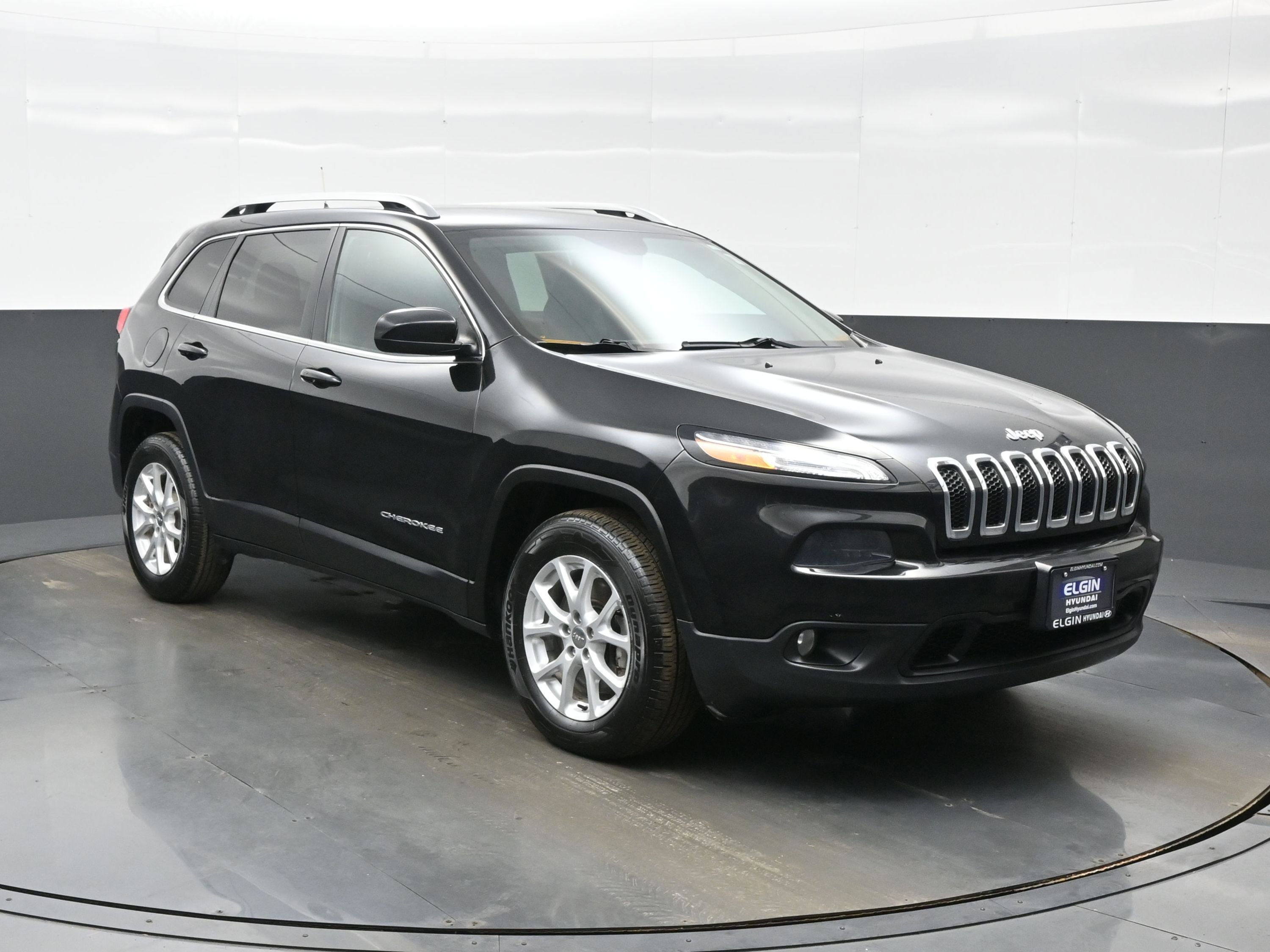 Used 2016 Jeep Cherokee Latitude w/ Comfort/Convenience Group image 8