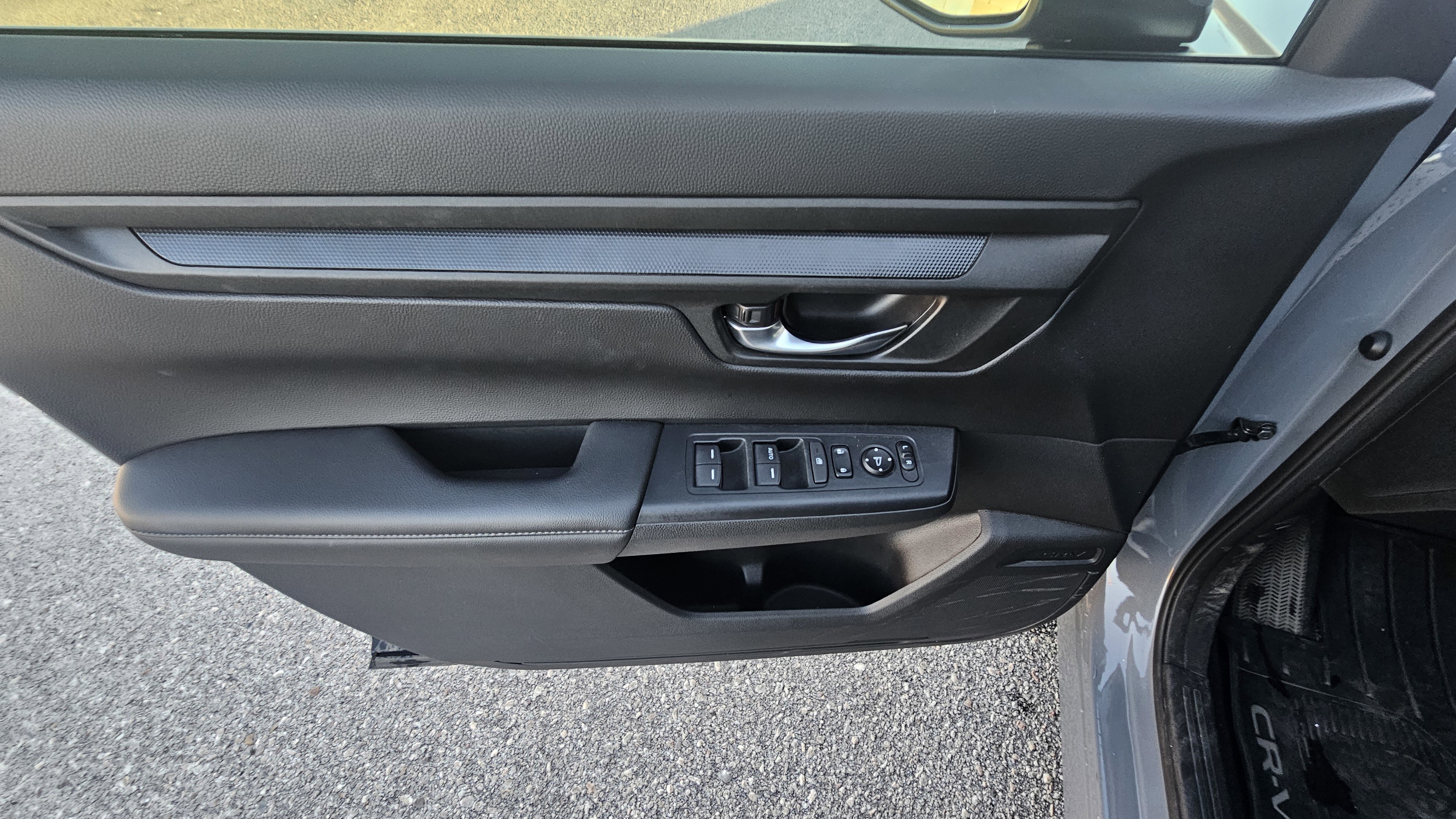 Certified 2023 Honda CR-V LX image 11