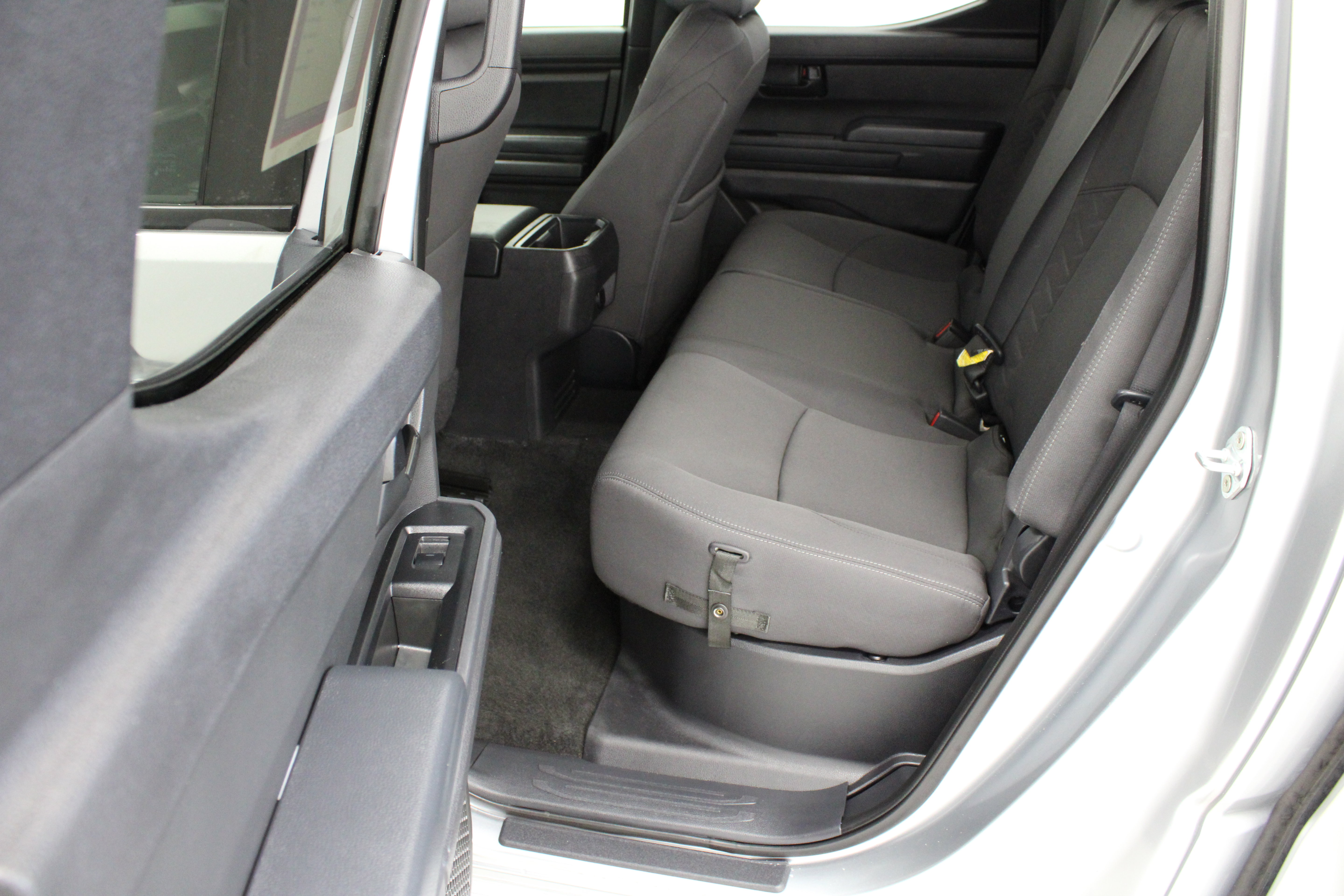 Used 2024 Toyota Tacoma SR5 RWD image 28