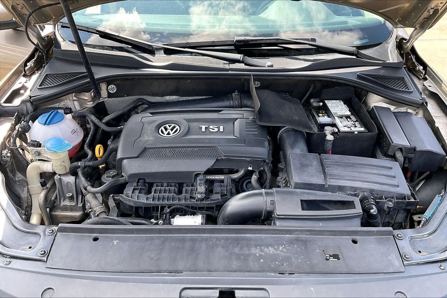Used 2016 Volkswagen Passat 1.8T S FWD image 29