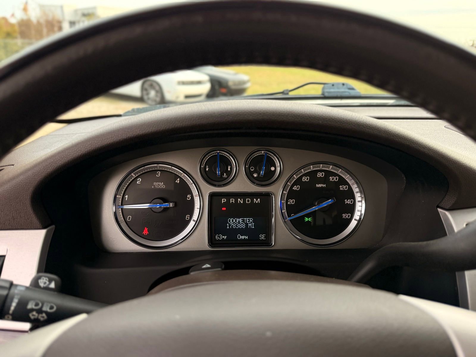 Used 2012 Cadillac Escalade ESV Luxury image 36