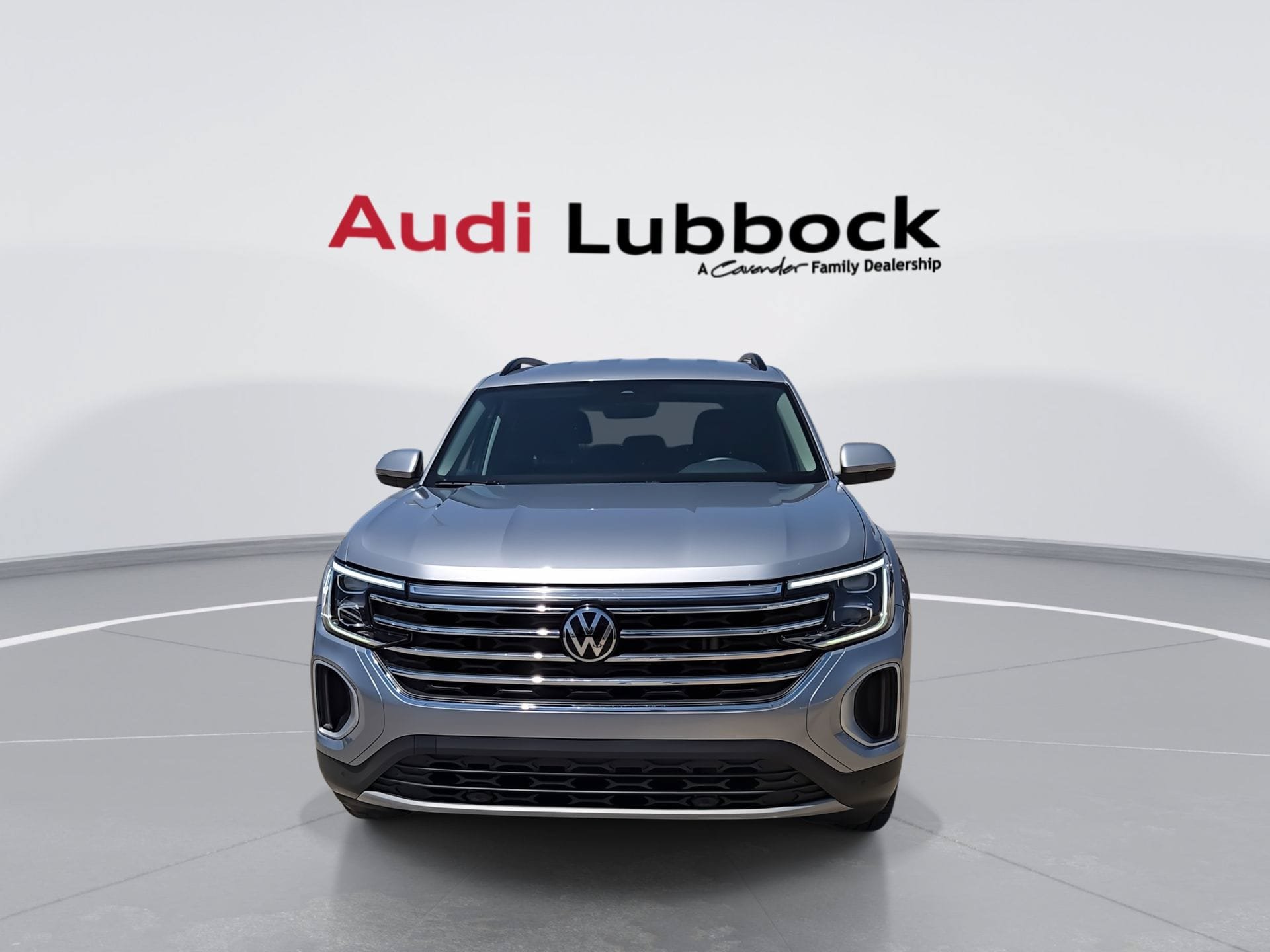 Used 2025 Volkswagen Atlas SE AWD/4WD image 3