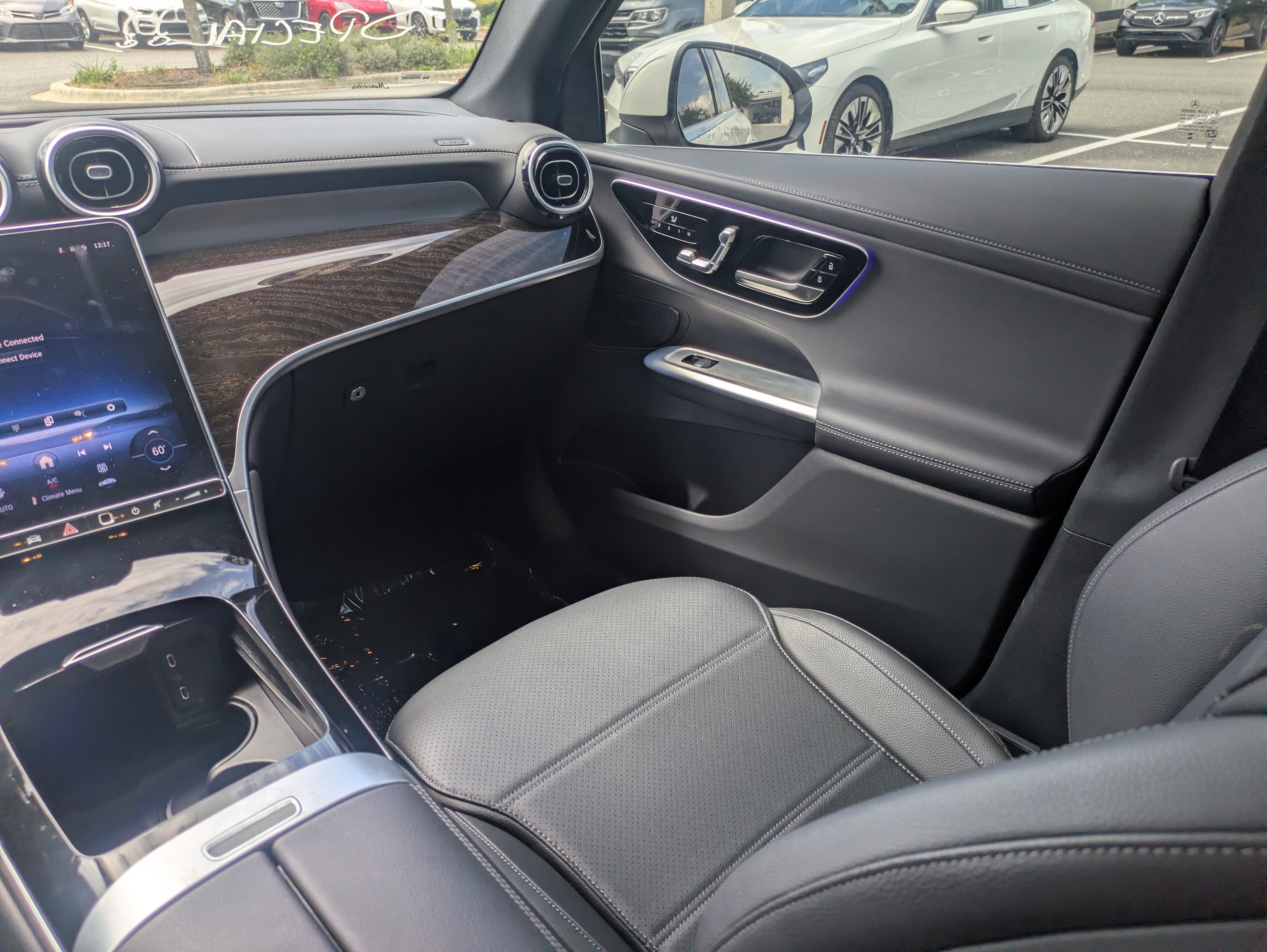 Certified 2025 Mercedes-Benz GLC 300 4MATIC image 14