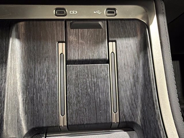 Used 2025 Lexus GX 550 w/ Accessory Package (2T) AWD/4WD image 40
