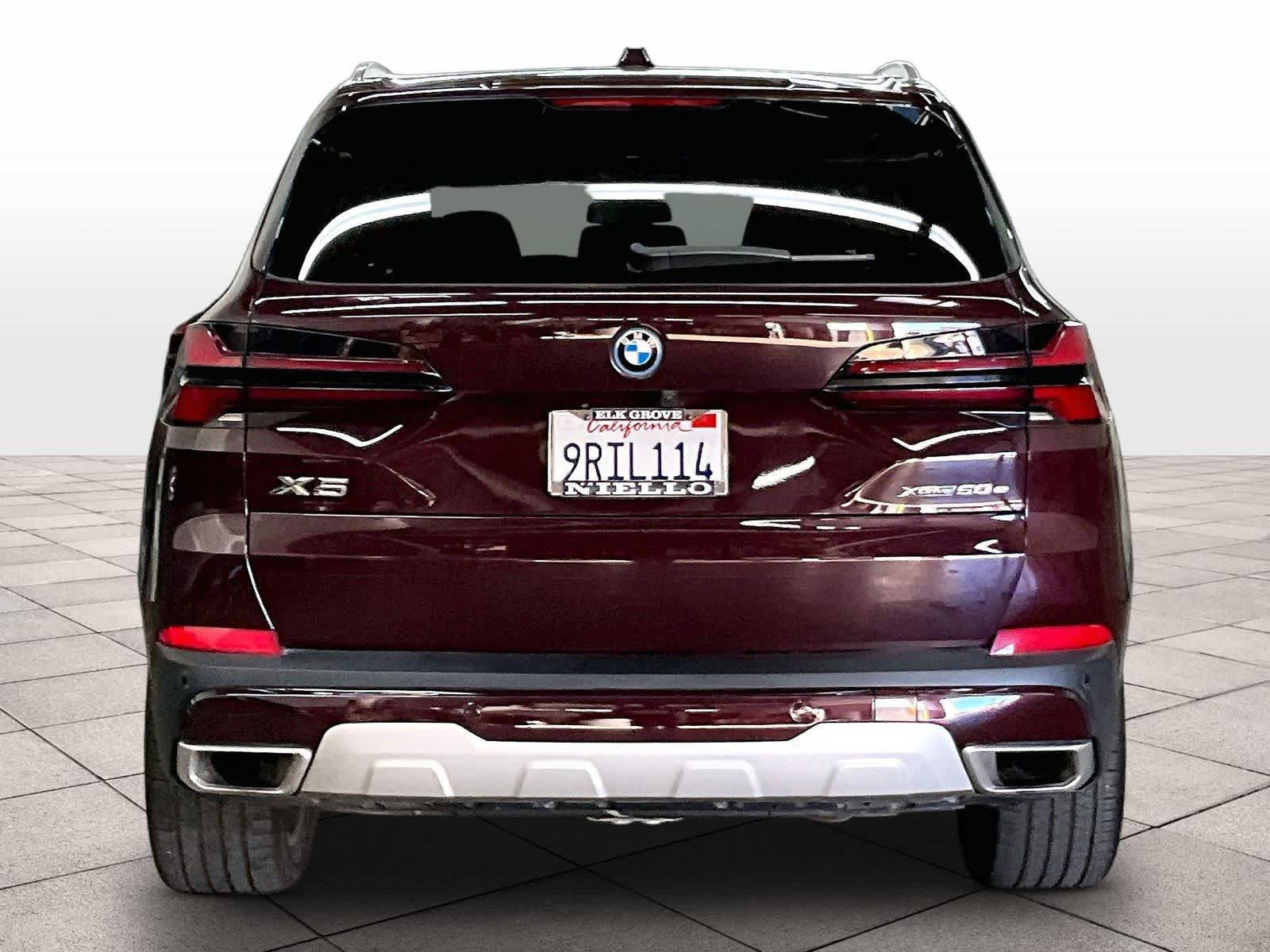 Used 2025 BMW X5 xDrive50e w/ Premium Package image 6