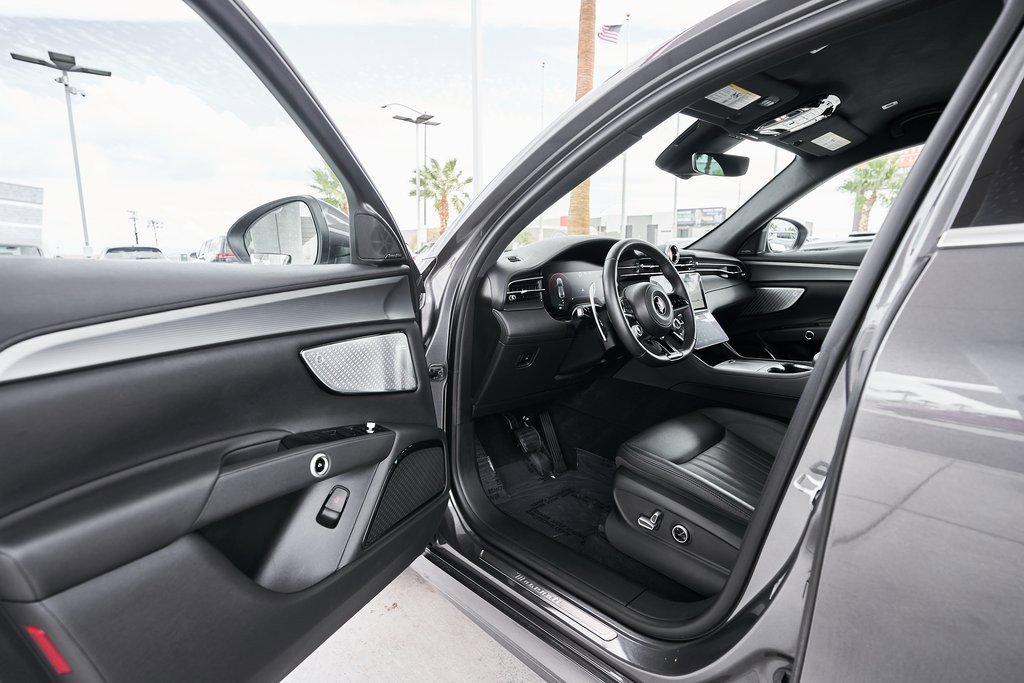 Used 2023 Maserati Grecale GT image 20