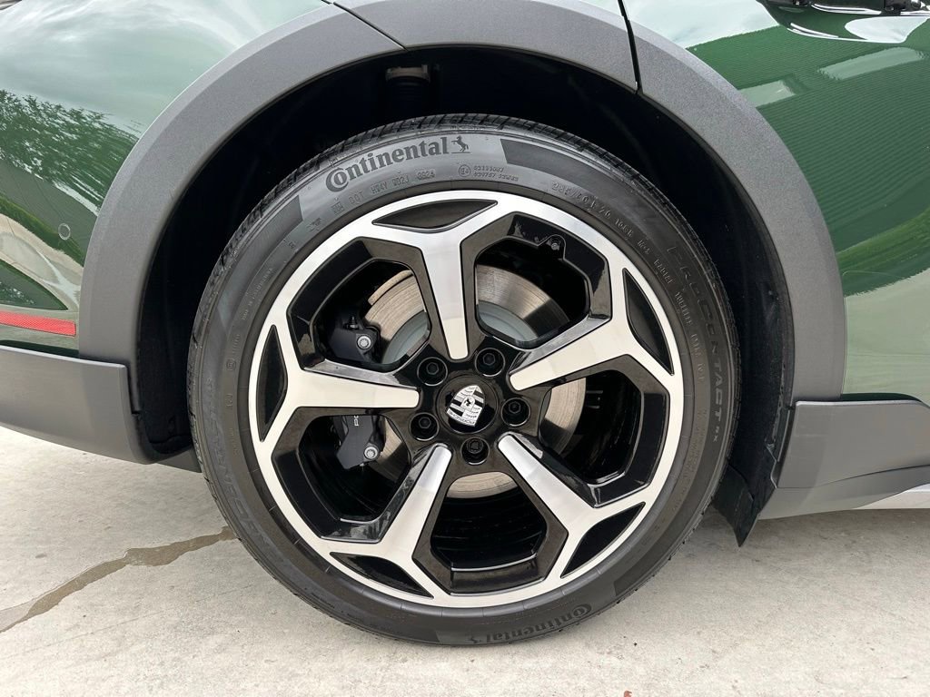 Used 2025 Porsche Taycan 4 Cross Turismo image 44