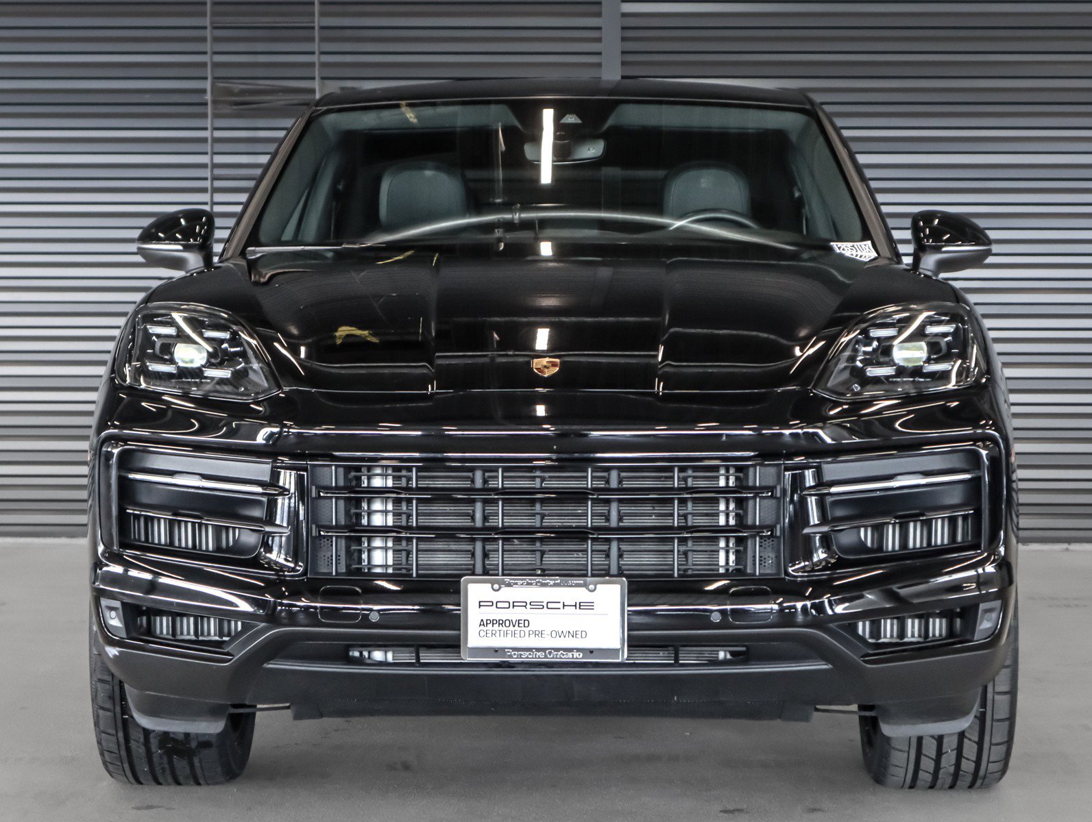 Used 2024 Porsche Cayenne Coupe AWD/4WD image 8