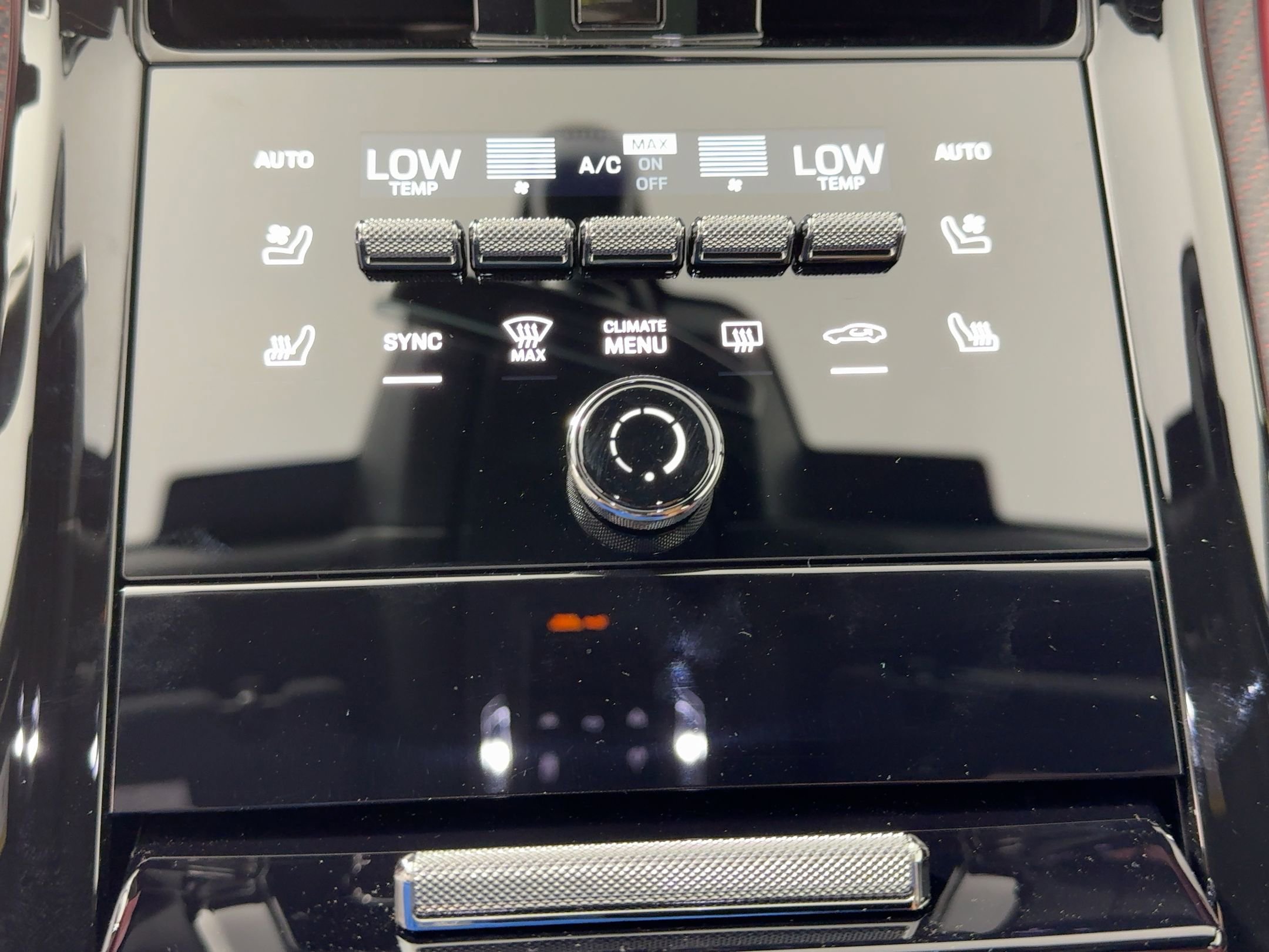 Used 2026 Porsche Panamera image 19