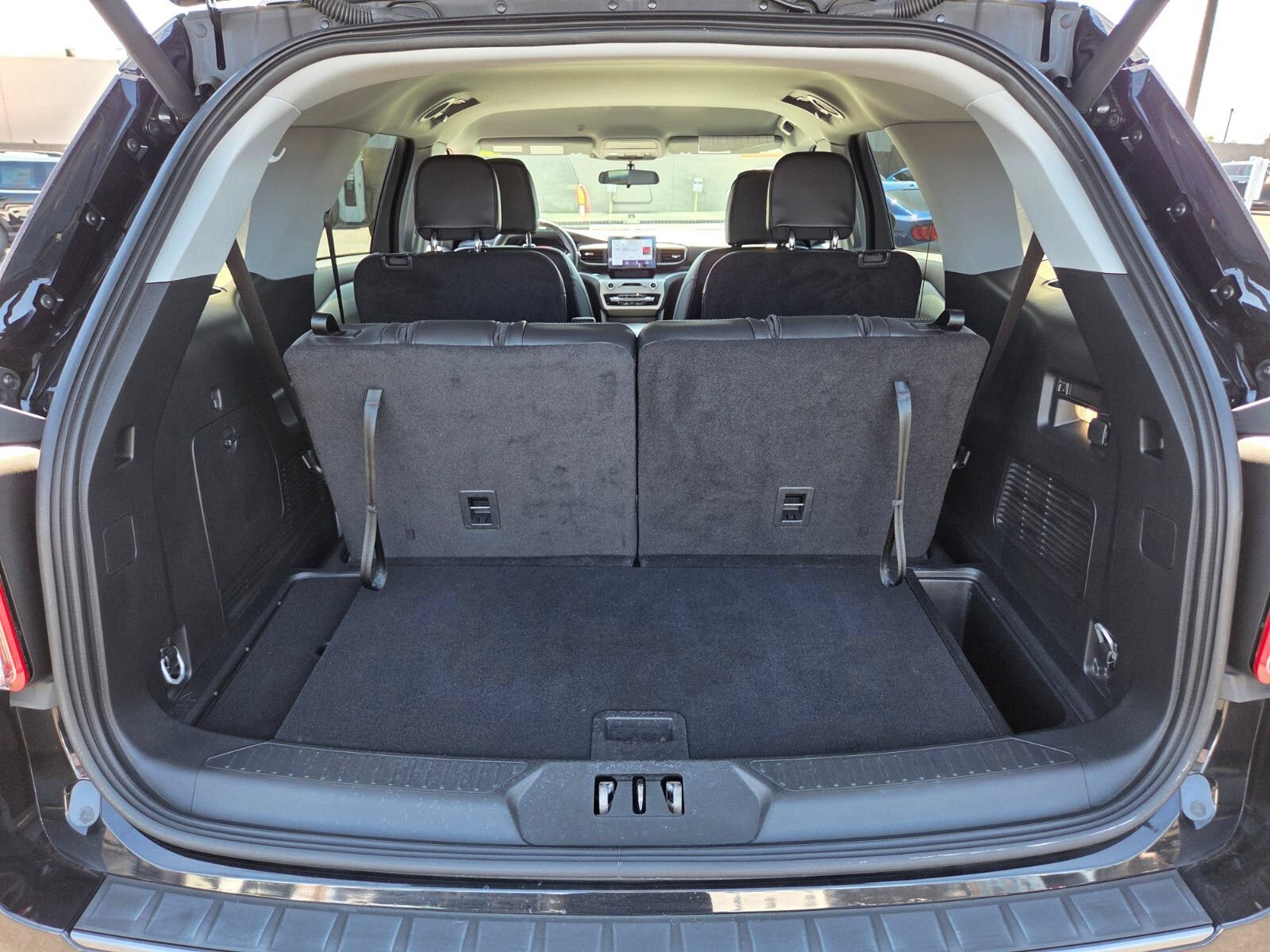Certified 2023 Ford Explorer XLT w/ Equipment Group 202A RWD image 14