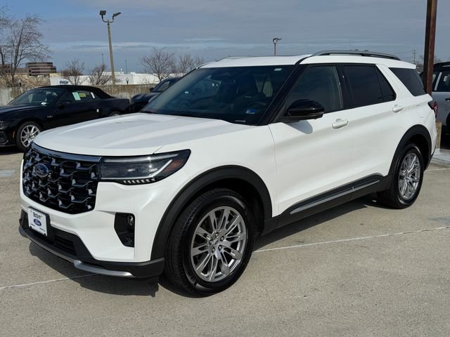 Certified 2025 Ford Explorer Platinum image 12