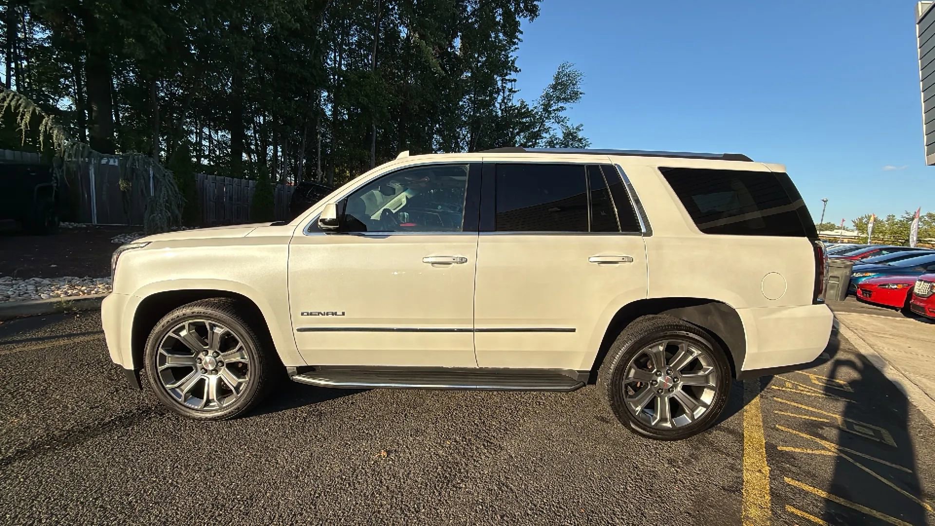 Used 2016 GMC Yukon Denali w/ Open Road Package image 3