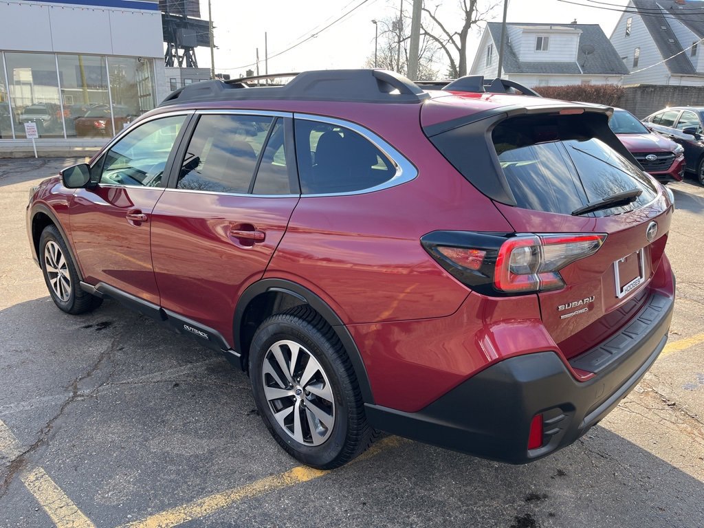 Used 2020 Subaru Outback Premium image 7