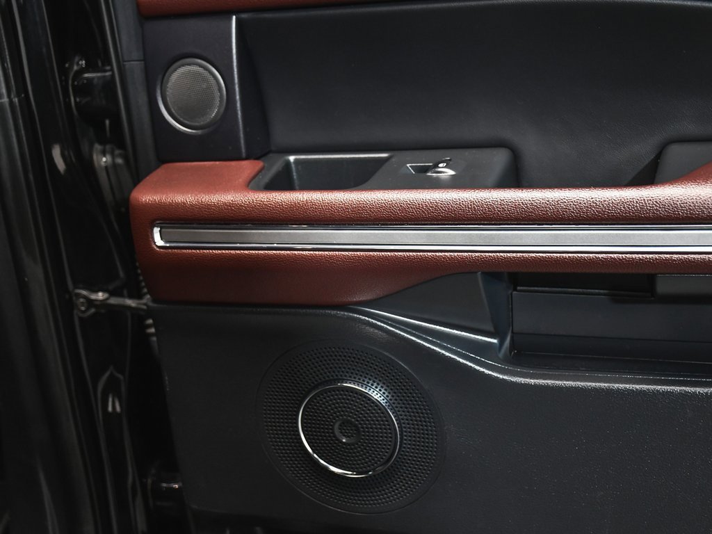 Used 2023 Ford Expedition Limited image 17