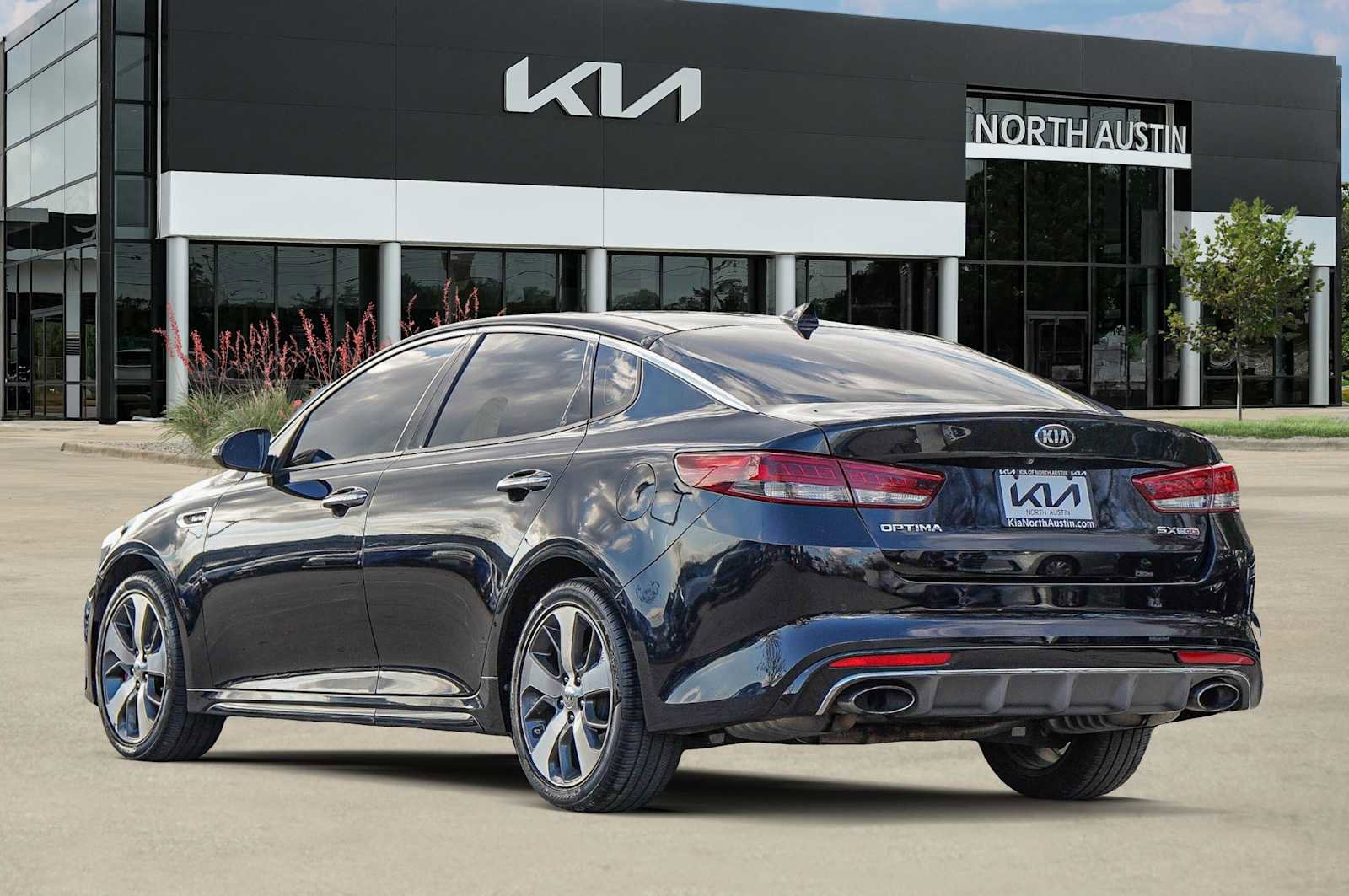 Used 2018 Kia Optima SX image 5