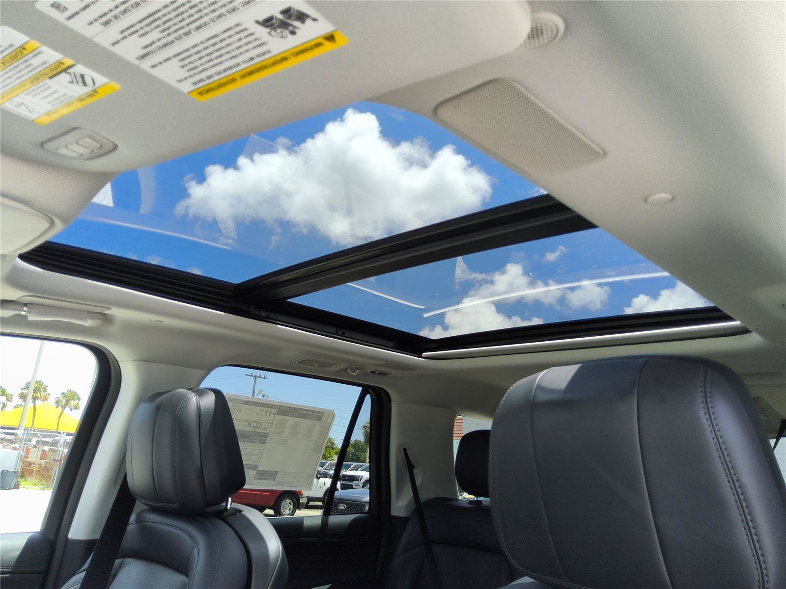 New 2027 Lincoln Navigator Reserve AWD/4WD image 29