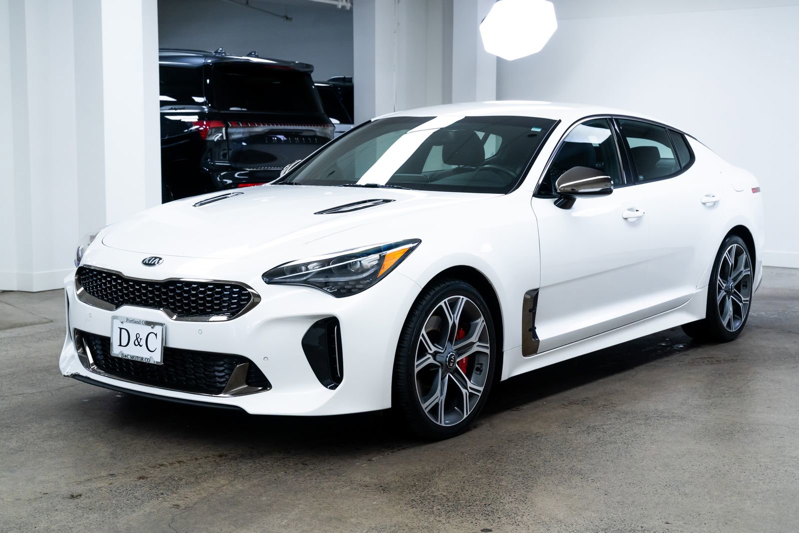 Used 2021 Kia Stinger GT image 3