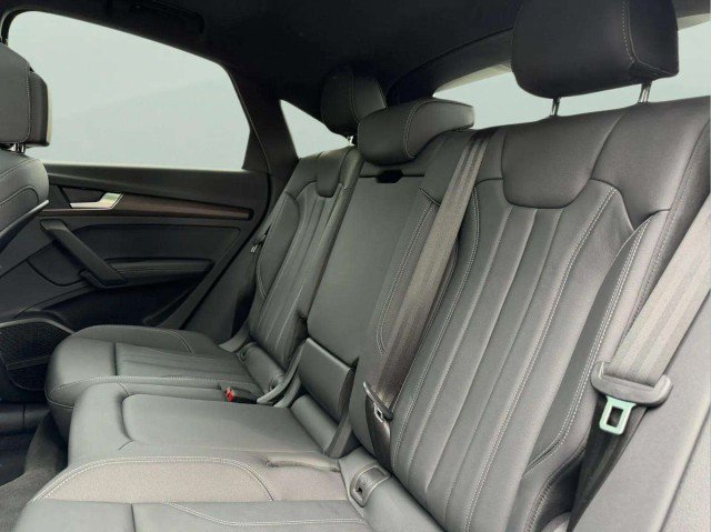 Certified 2023 Audi Q5 2.0T Premium Plus w/ Premium Plus Package AWD/4WD image 24