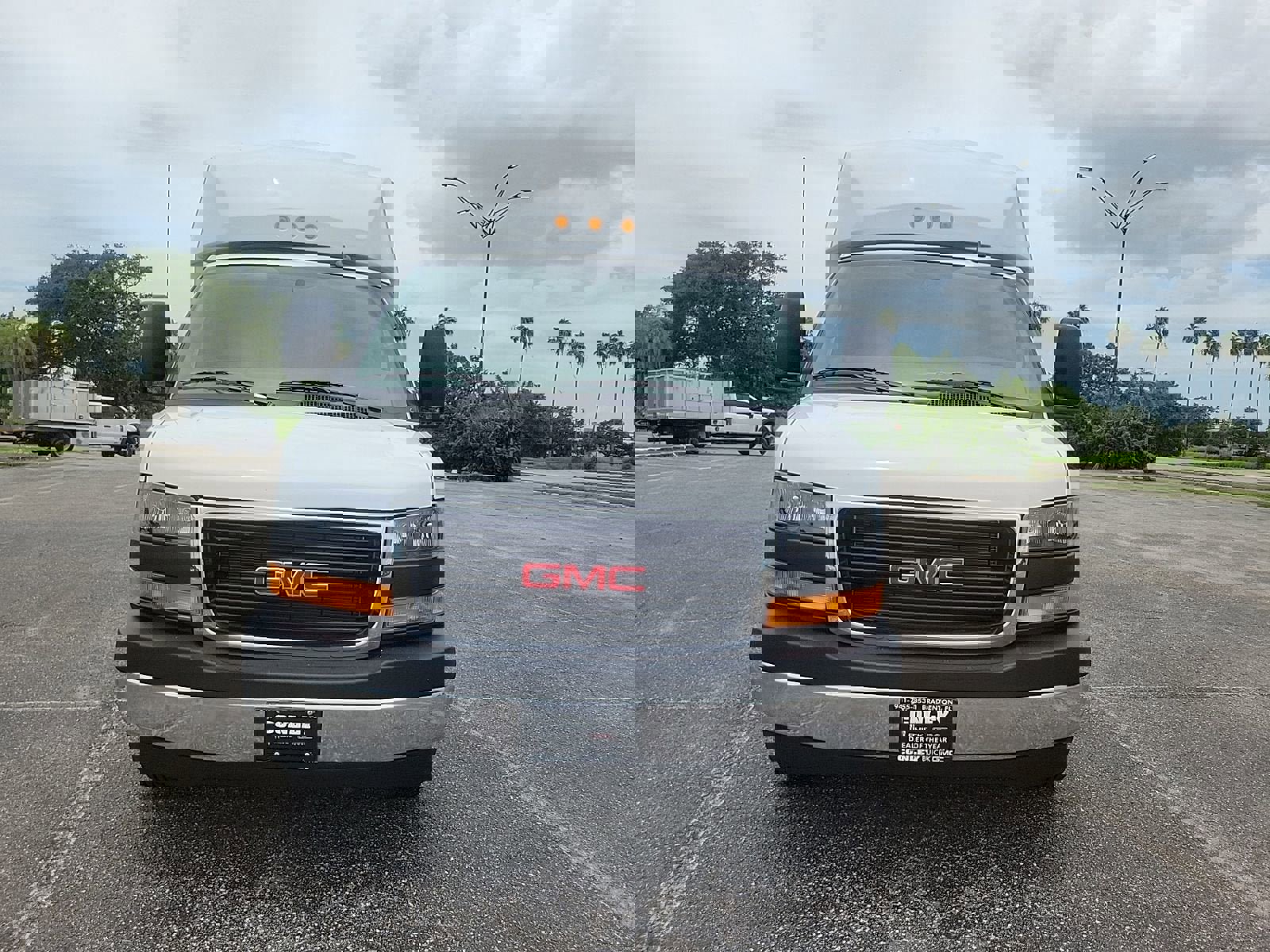 New 2025 GMC Savana 3500 w/ Power Convenience Package RWD image 3