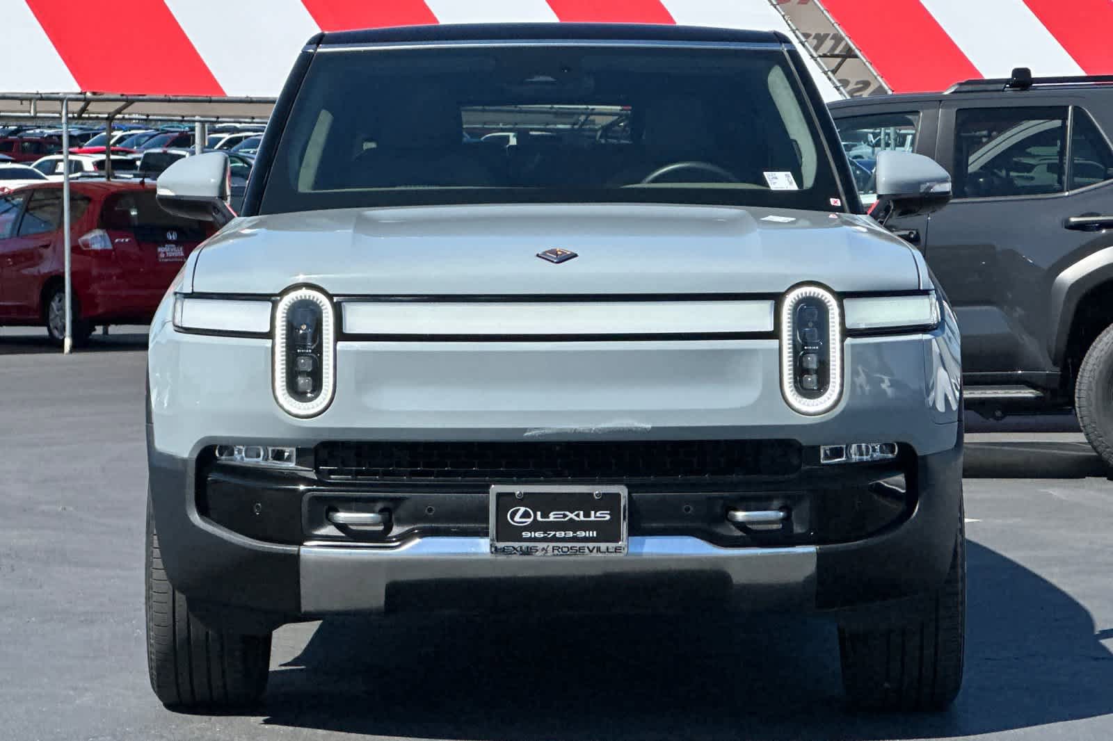 Used 2023 Rivian R1S Adventure AWD/4WD image 10