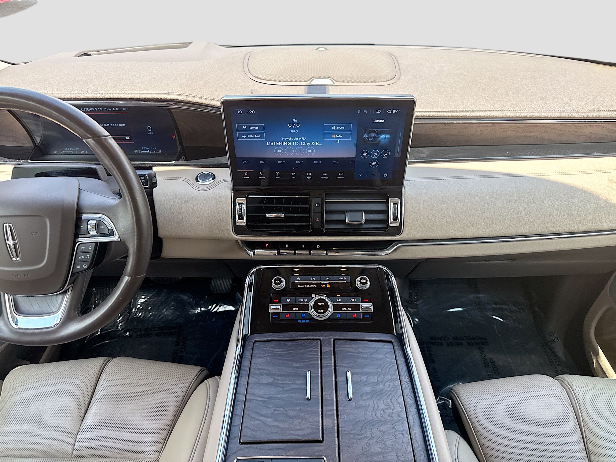 Used 2023 Lincoln Navigator L Reserve AWD/4WD image 18