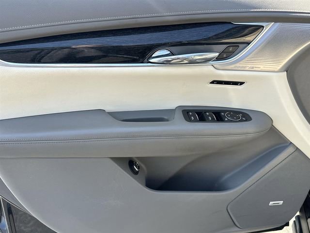 Certified 2022 Cadillac XT6 Premium Luxury image 23
