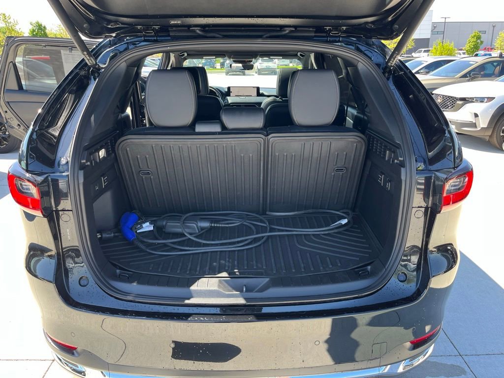 Certified 2024 MAZDA CX-90 Plug-In Hybrid w/ Premium Plus AWD/4WD image 15