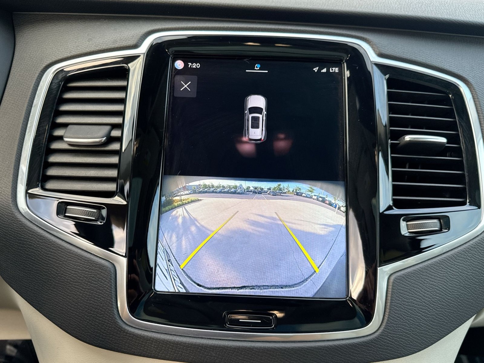 Certified 2023 Volvo XC90 T8 Plus w/ Protection Package Premier AWD/4WD image 19