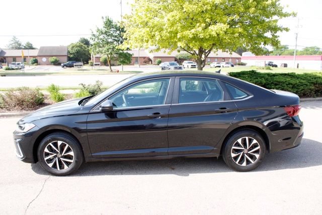 Used 2025 Volkswagen Jetta S FWD image 5