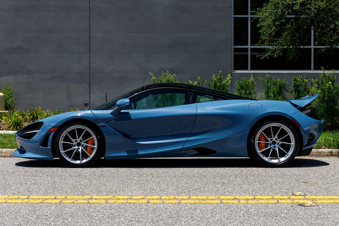 New 2027 McLaren 750S RWD image 23